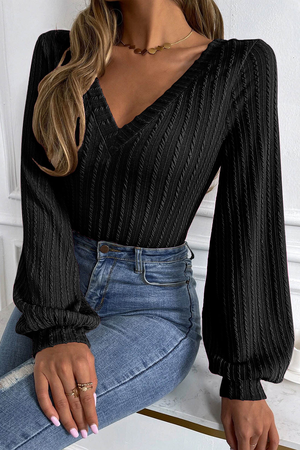 Knitted Jacquard V Neck Lantern Sleeve Top